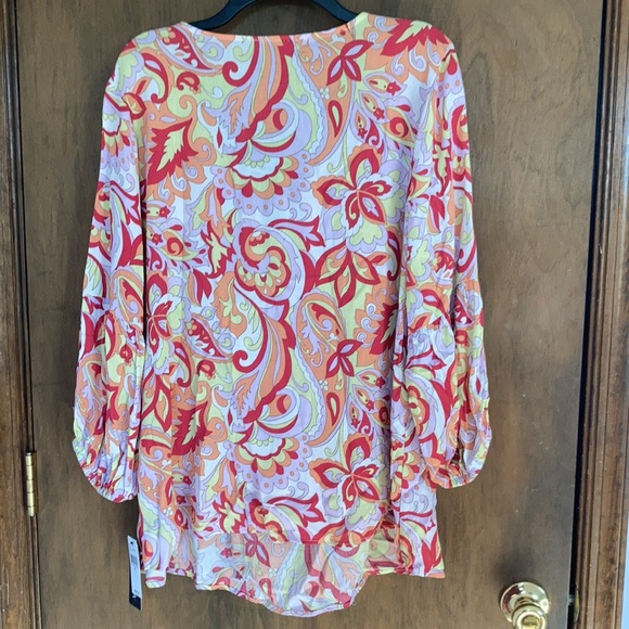 RelistAGB colorful abstract floral blouse lace up w tassel detail at neckline 1X - Picture 13 of 16